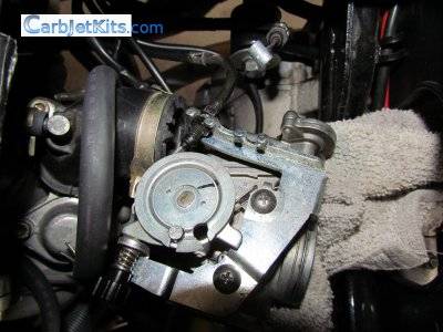 Throttle cable removal